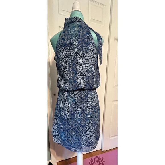 Spring dress from Banana Republic - Picture 3 of 4